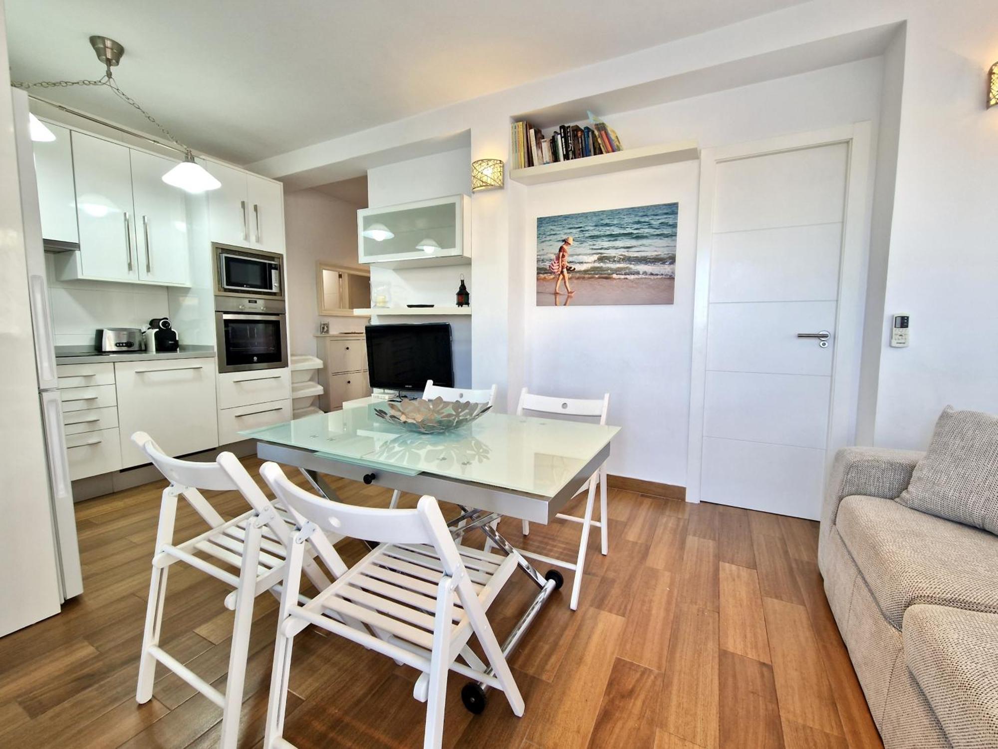 Sr Mediterraneo Playa De La Carihuela ตอร์เรโมลิโนส ภายนอก รูปภาพ