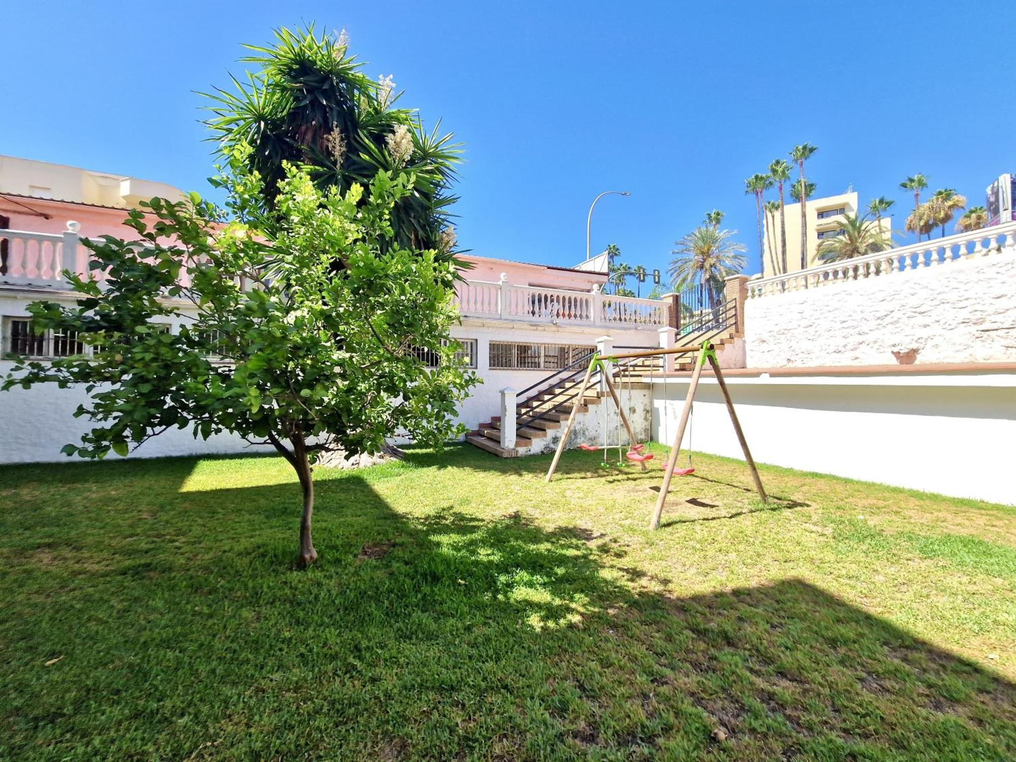 Sr Mediterraneo Playa De La Carihuela ตอร์เรโมลิโนส ภายนอก รูปภาพ