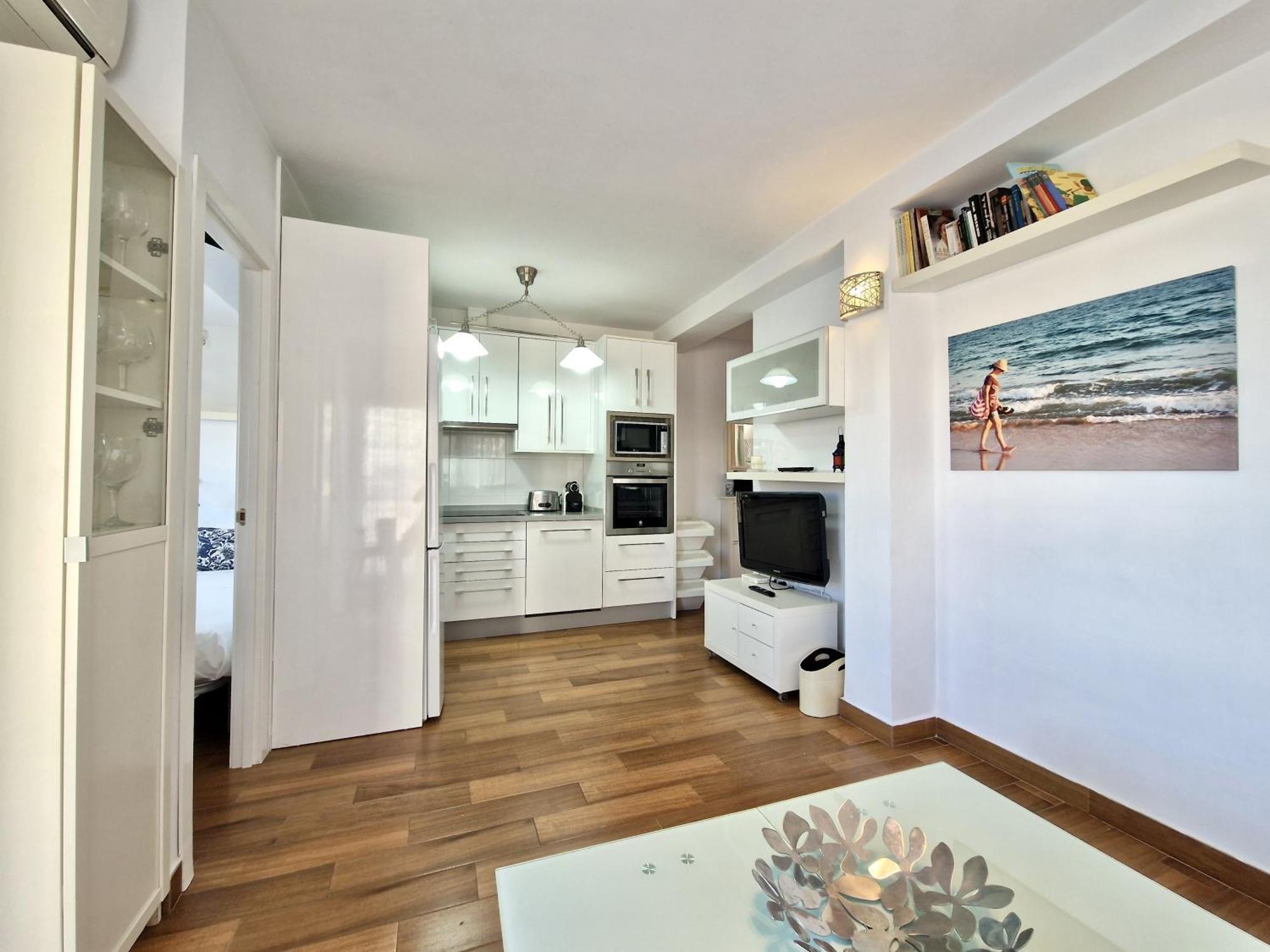 Sr Mediterraneo Playa De La Carihuela ตอร์เรโมลิโนส ภายนอก รูปภาพ